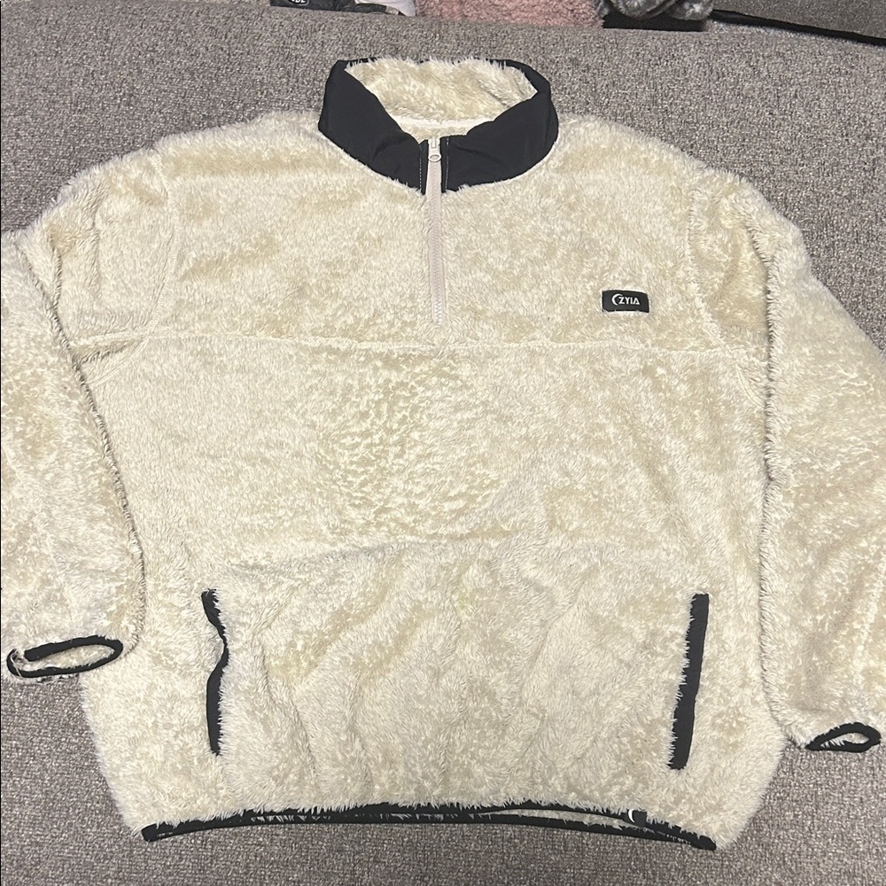 ZYIA Cream Fleece Women's Hoodie